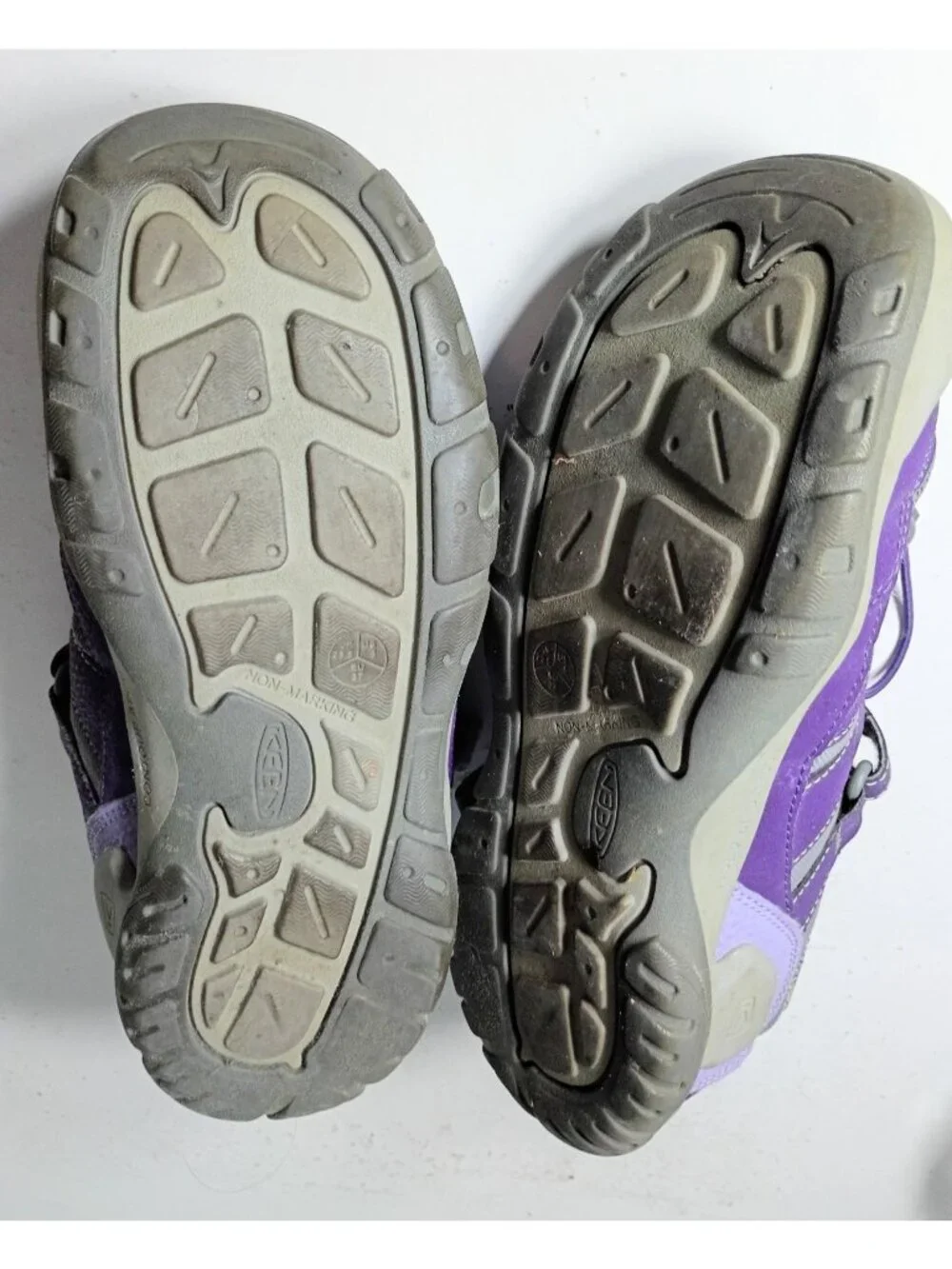 Keen Knotch Hollow Shoes Girls 5 Hiking Athletic Water Sporty Purple Gray